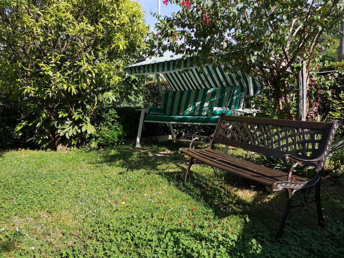 Villa Parte Di Casa Con Giardino E Piscina Pietrasanta Exterior foto