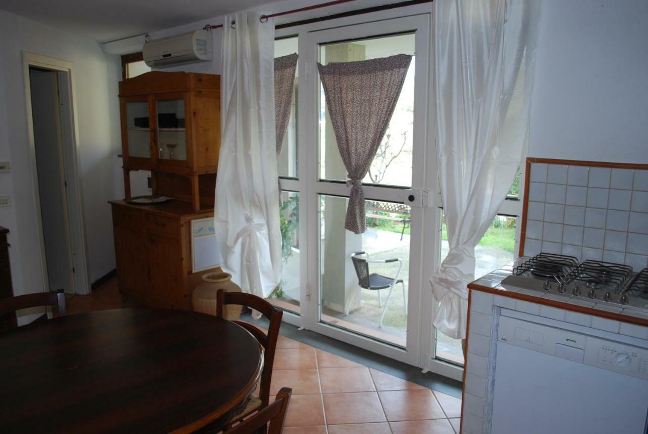 Villa Parte Di Casa Con Giardino E Piscina Pietrasanta Exterior foto